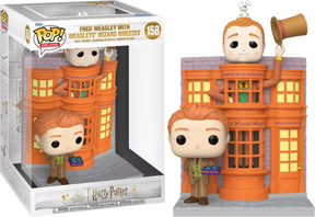 Funko Pop! Harry Potter - Fred Weasley with Weasleys' Wizard Wheezes Diagon Alley Diorama Deluxe #158